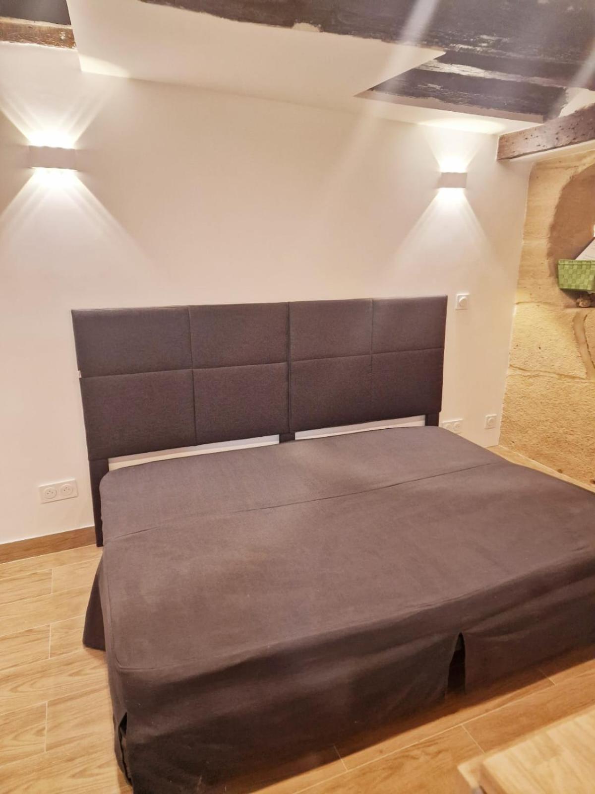 Au Coeur Du Paris. Appartement *